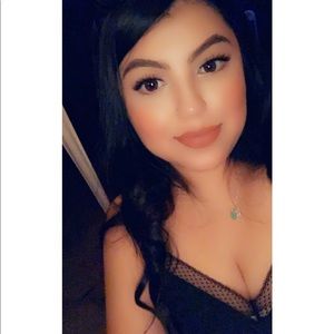 Meet your Posher, Janelle